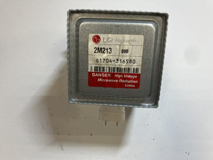фотография магнетрона  2M213 09B (сделана 21.12.2023) цена: 964 р.